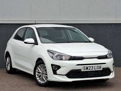 Used Kia Rio 99 HP (72 kW) 2023 White Hatchback