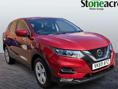Used Nissan Qashqai Acenta Premium 160 HP (117 kW) 2019 Red SUV