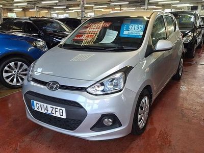 Used Hyundai i10 SE 87 HP (63 kW) 2014 Silver Hatchback