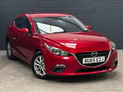 Used Mazda 3 165 HP (121 kW) 2015 Red Hatchback