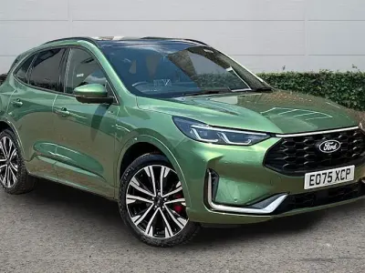 Used Ford Kuga ST-Line X 242 HP (177 kW) 2025 Green SUV
