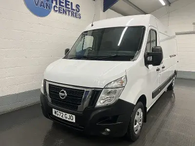 Used Nissan Interstar Tekna 135 HP (99 kW) 2022 White Van