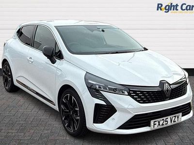 Glacier white Used 2025 Renault Clio V Techno Hatchback | £18,999 (Fair price)
