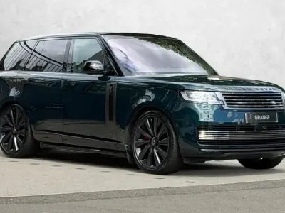 Used Land Rover Range Rover 530 HP (389 kW) 2023 Green SUV