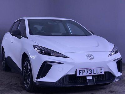 Used MG MG4 EV SE 2023 White Hatchback