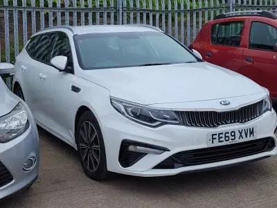 Used Kia Optima 136 HP (100 kW) 2019 White Estate
