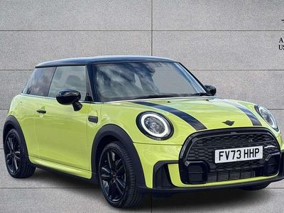 Używany Mini Cooper Hatch 134 KM (98 kW) 2023 Żółty Hatchback