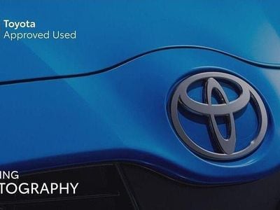 Second-hand Toyota Yaris Hybrid Sport 130 CP (95 kW) 2025 Roșu