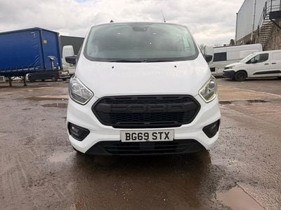 Used Ford Transit Custom Limited 130 HP (95 kW) 2020 White Van