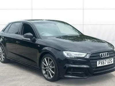 Usado Audi A3 Sportback Black Edition 116 CV (85 kW) 2018 Utilitario