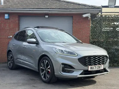 Begagnad Ford Kuga ST-Line X 2021 Silver SUV