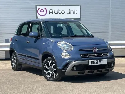Usado Fiat 500L Cross 95 HP (69 kW) 2021 Azul Monovolume