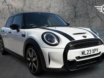 Used Mini Cooper S Exclusive 192 HP (141 kW) 2023 White Hatchback