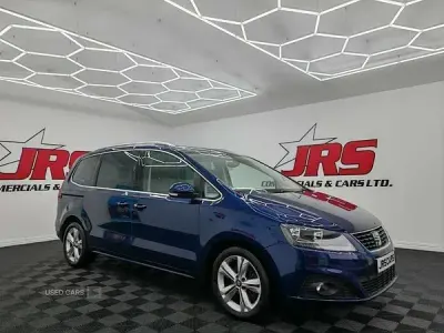 Usado Seat Alhambra XCELLENCE 177 HP (130 kW) 2020 Azul Monovolume