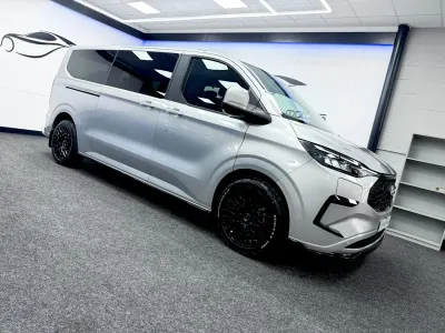 Used Ford Tourneo Custom Titanium 232 HP (170 kW) 2025 Silver Van