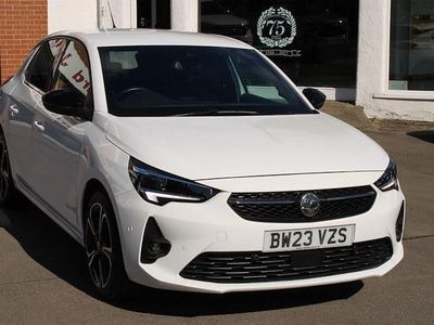 Used Vauxhall Corsa Ultimate 131 HP (96 kW) 2023 White Hatchback