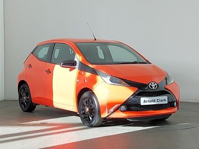 Used Toyota Aygo X-cite 68 HP (50 kW) 2014 Orange Hatchback