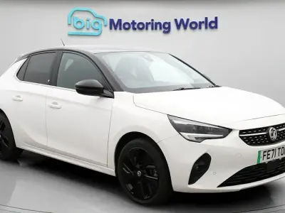 Usado Vauxhall Corsa-e Elite 100 kW (136 HP) 2020 Branco Citadino