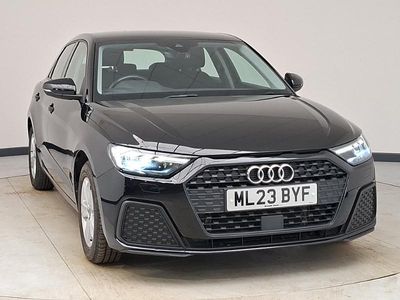 Używany Audi A1 Design 95 KM (69 kW) 2023 Czarny SUV