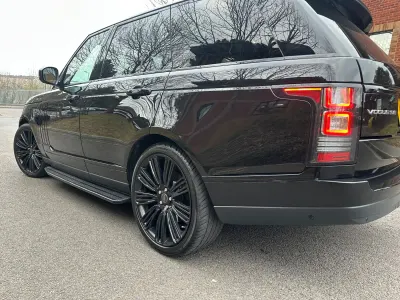 Używany Land Rover Range Rover Vogue SE 258 KM (189 kW) 2017 Czarny SUV