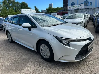 Used Toyota Corolla 140 HP (102 kW) 2026 White Estate