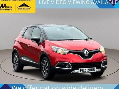 Red/black Used 2017 Renault Captur Signature SUV | £6,095 (Good price)