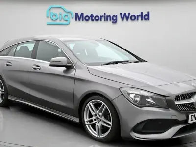 Usado Mercedes CLA180 Shooting Brake AMG line 122 HP (89 kW) 2019 Carrinha