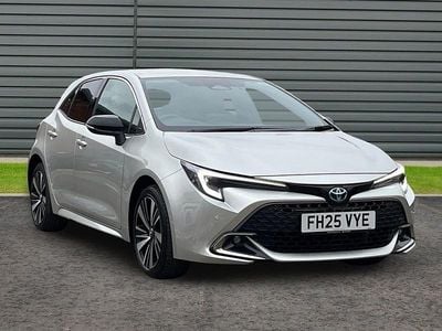Used Toyota Corolla Design 140 HP (102 kW) 2025 Silver Hatchback