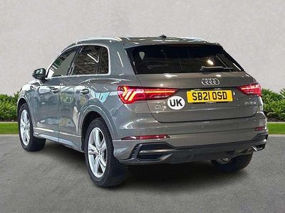 Usado Audi Q3 Comfort 150 HP (110 kW) 2021 Cinzento SUV