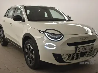 Used Fiat 600 100 HP (73 kW) 2025 White SUV
