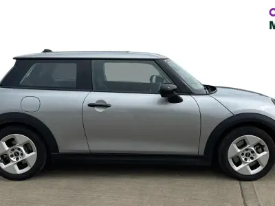 Used Mini Cooper Classic 156 HP (114 kW) 2024 Melting silver iii Hatchback