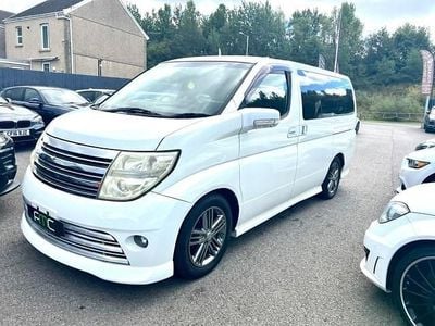 Used Nissan Elgrand 2005 White MPV