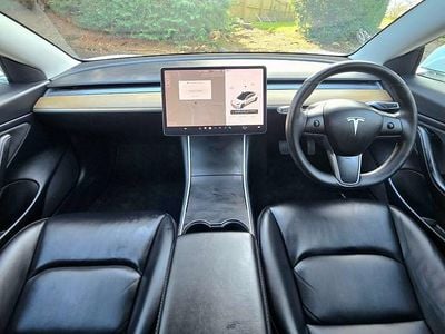 Used Tesla Model 3 Standard Range Plus 366 kW (498 HP) 2020 Sedan