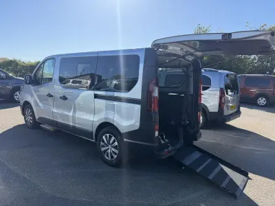 Used Renault Trafic Business 150 HP (110 kW) 2022 Grey MPV