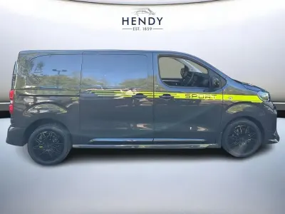 Używany Peugeot Expert Sport 178 KM (130 kW) 2026 Szary Van