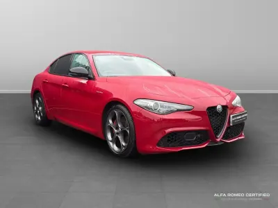 Used Alfa Romeo Giulia Veloce 276 HP (202 kW) 2023 Red Sedan