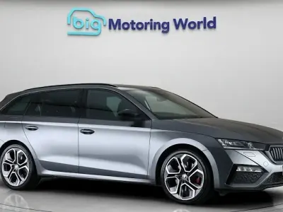 Used Skoda Octavia vRS 245 HP (180 kW) 2024 Grey Estate