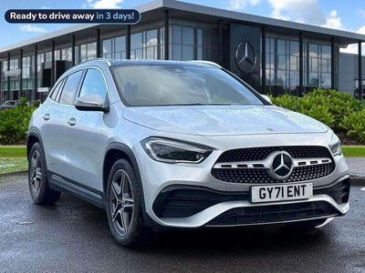 Mercedes GLA220