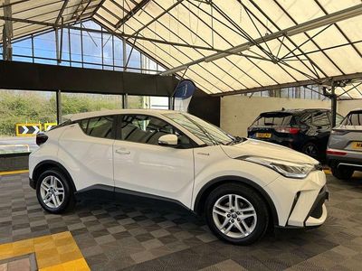 Used Toyota C-HR 122 HP (89 kW) 2020 White SUV