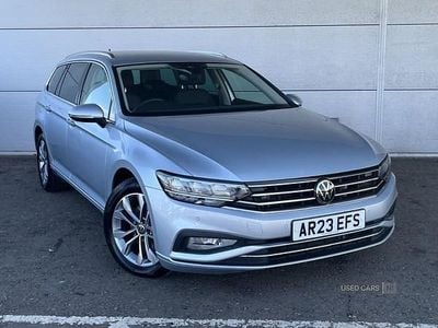 Begagnad VW Passat SEL 150 HK (110 kW) 2023 Silver Kombi