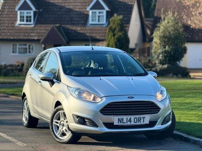 Silver Used 2014 Ford Fiesta Zetec Hatchback | £7,950 (Good price)