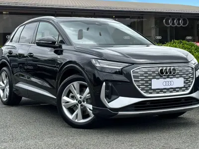 New Audi Q4 e-tron S-Line 150 kW (204 HP) 2026 Black SUV