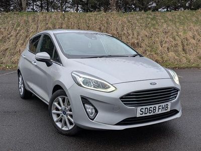 Used Ford Fiesta Titanium 100 HP (73 kW) 2018 Silver Hatchback