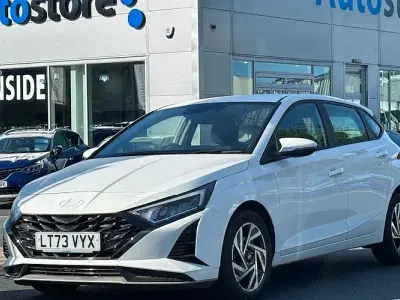 Used Hyundai i20 Advanced 101 HP (74 kW) 2024 Hatchback