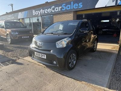 Used Toyota iQ 68 HP (50 kW) 2009 Black Hatchback