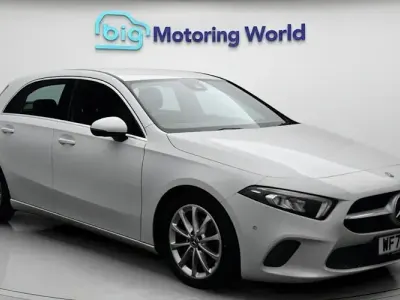Used Mercedes A180 Executive 136 HP (100 kW) 2020 White Hatchback