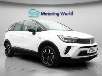 Used Vauxhall Crossland Elite 130 HP (95 kW) 2021 White SUV