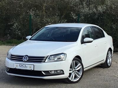 Used VW Passat Executive 140 HP (102 kW) 2014 White Sedan