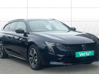 Used Peugeot 508 Allure 225 HP (165 kW) 2024 Blue Estate