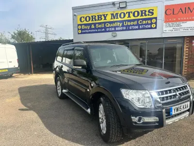 Usado Mitsubishi Shogun 197 HP (144 kW) 2015 Preto SUV